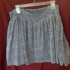NWOT Old Navy Floral Skirt/Blue & White
